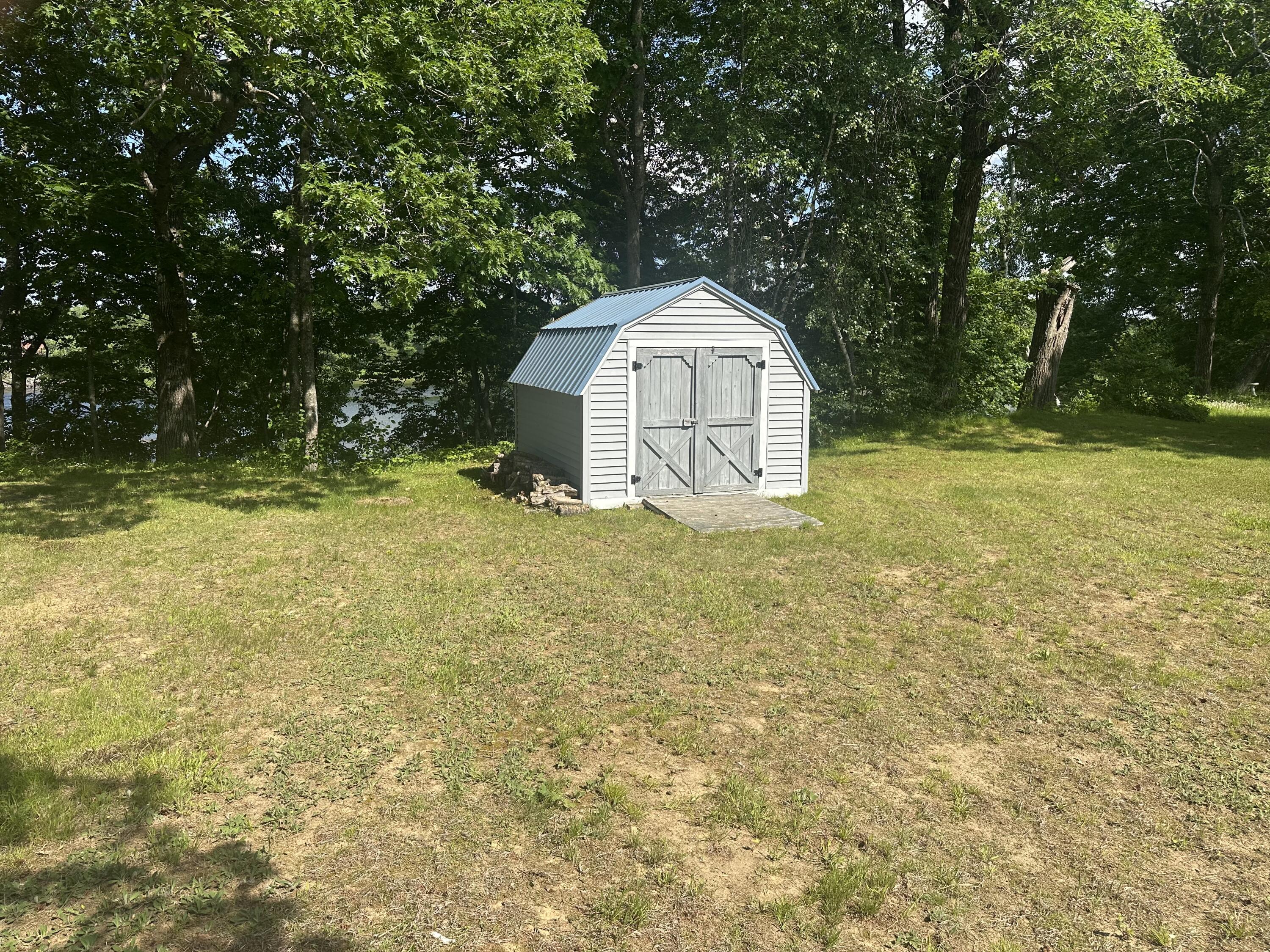 37 Penobscot Avenue Howland, ME 04448 - Photo 4 of 31 IMG_8739