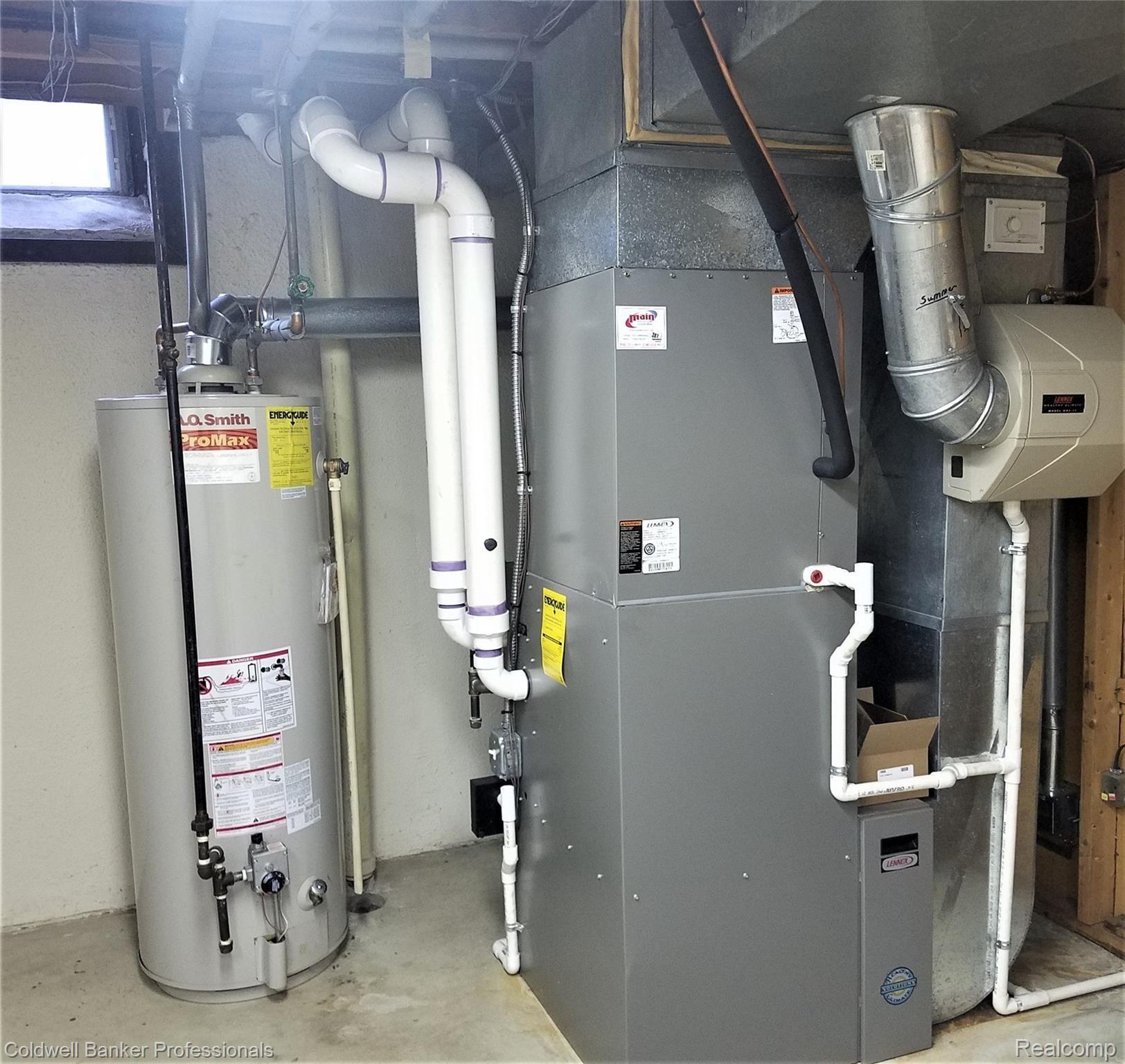 1862 Ludgate Lane Rochester, MI 48309 - Photo 50 of 54 1862_Ludgate_Lennox furnace & humidifier