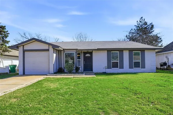 $1,950 | 5544 Dunson Drive, Haltom City, TX 76148