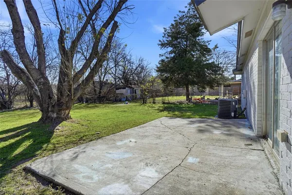 $1,950 | 5544 Dunson Drive, Haltom City, TX 76148