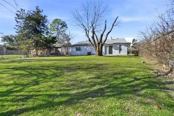 $1,950 | 5544 Dunson Drive, Haltom City, TX 76148