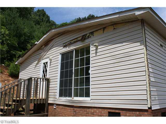 1203 Baltimore Road Hillsville, VA 24343 - Photo 12 of 13 Facade/Exterior Front.