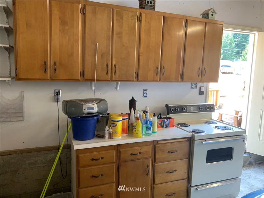 261 East Orchard Beach Road Grapeview, WA 98546 - Photo 6 of 20 Gallery Image 6