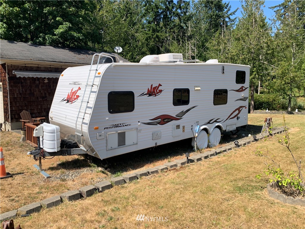 261 East Orchard Beach Road Grapeview, WA 98546 - Photo 10 of 20 Gallery Image 10