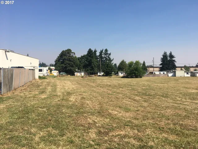 $2,500,000 | 3835 River Road, Eugene, OR 97404