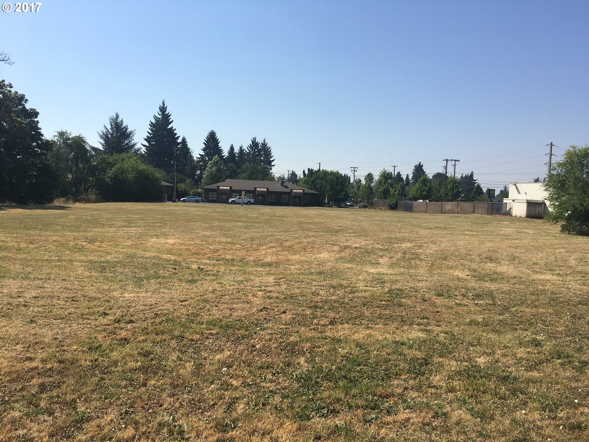 3835 River Road Eugene, OR 97404 - Photo 3 of 13