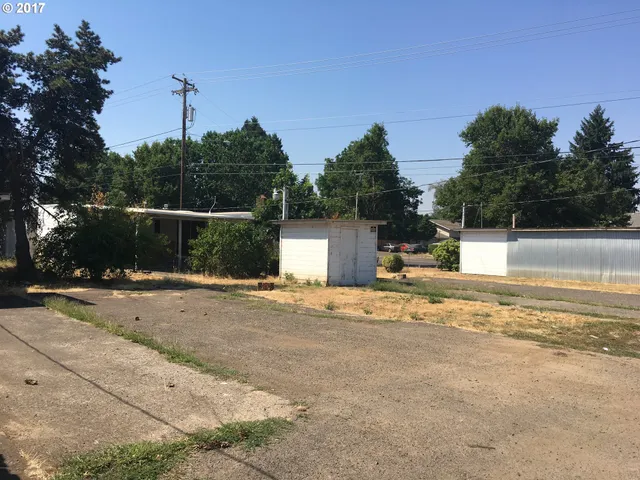 $2,500,000 | 3835 River Road, Eugene, OR 97404