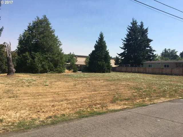 $2,500,000 | 3835 River Road, Eugene, OR 97404