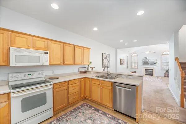 $465,000 | 122 Outlook Circle, Swannanoa, NC 28778
