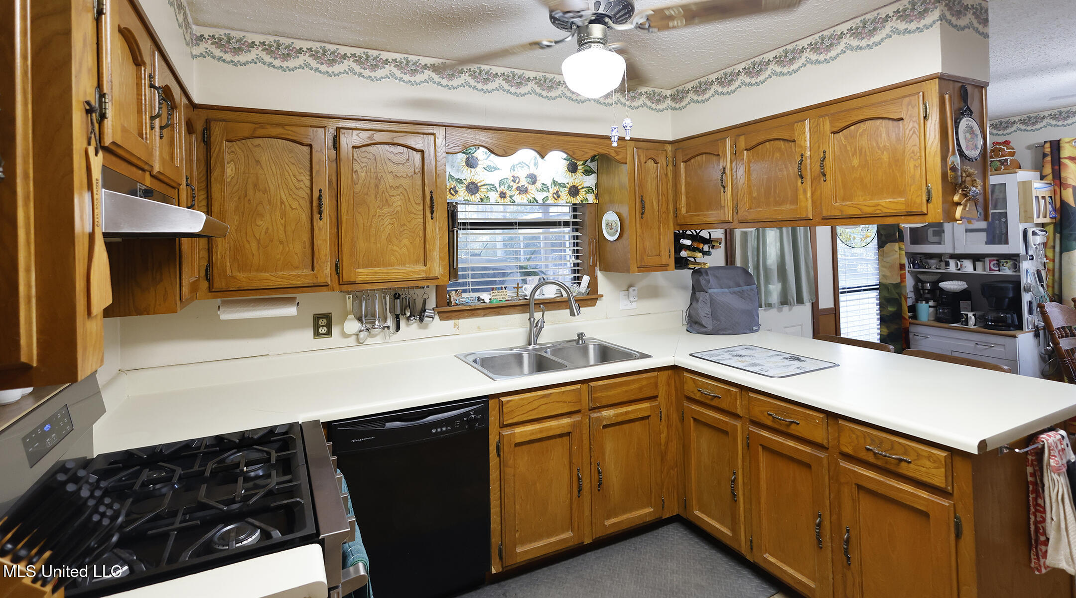 1182 Robb Street Summit, MS 39666 - Photo 4 of 42 _C5_0317