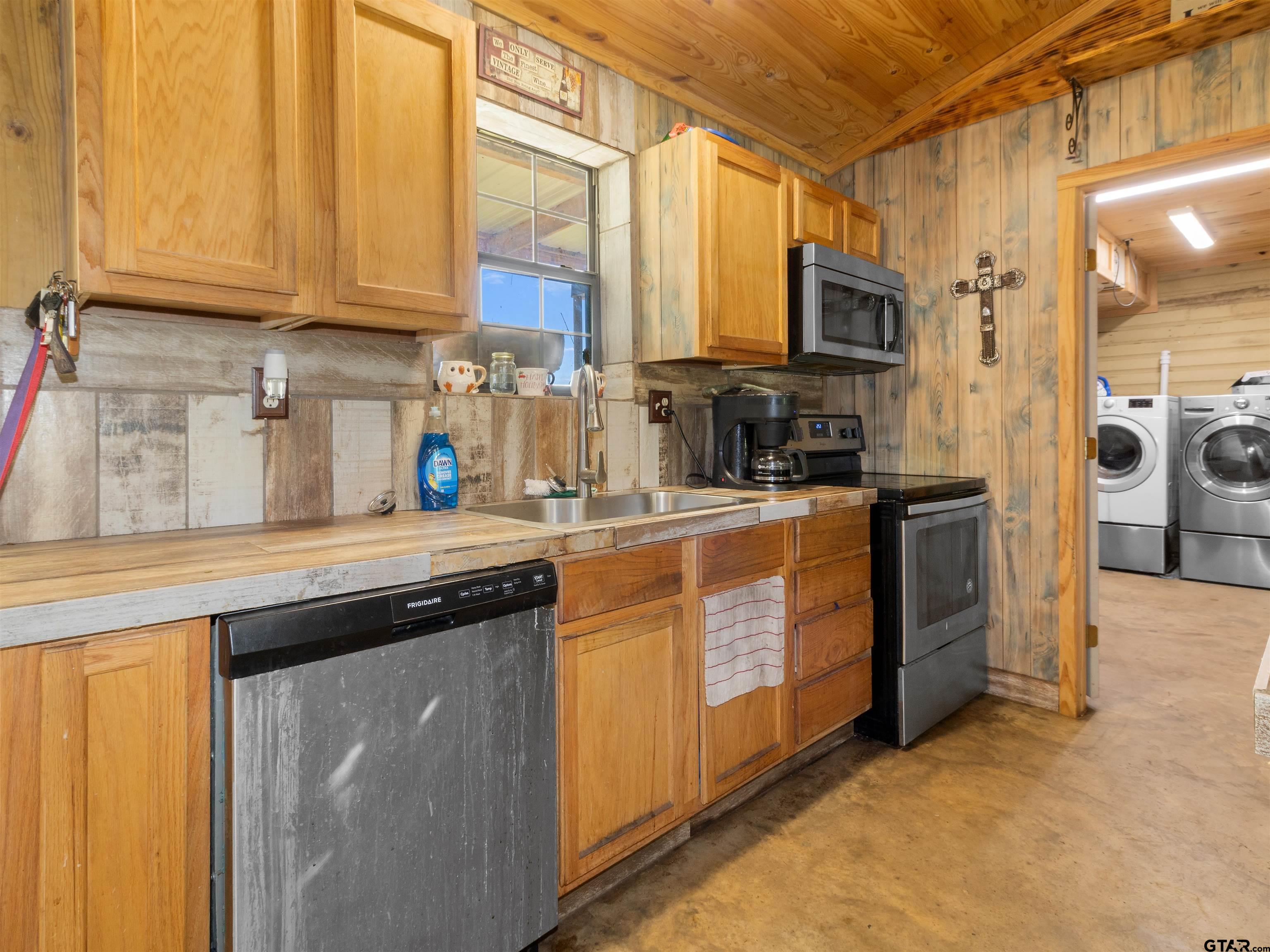 21556 US Highway 84 East Rusk, TX 75785 - Photo 18 of 31
