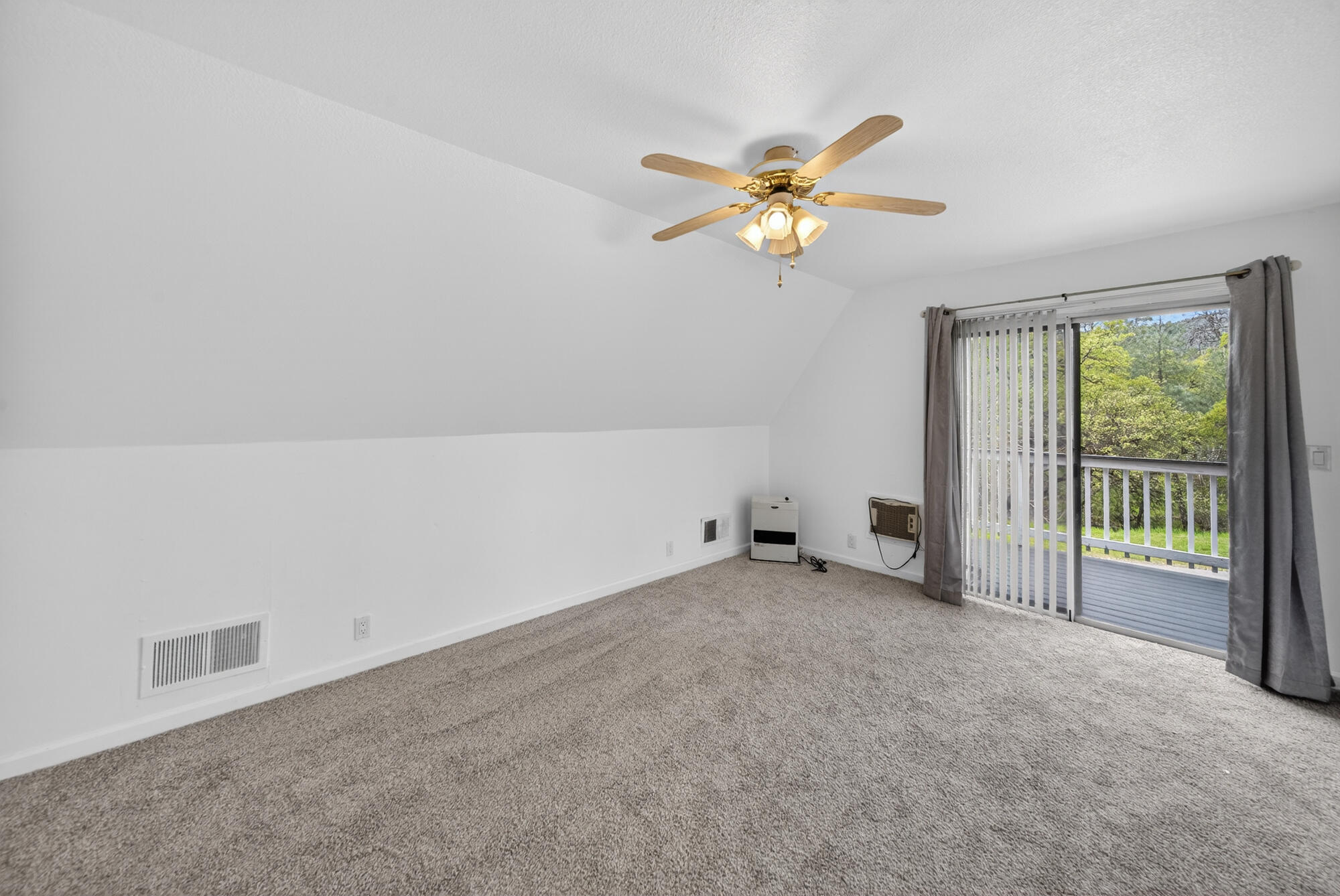 8566 Placer Road Redding, CA 96001 - Photo 14 of 66 8566 Placer Rd-32