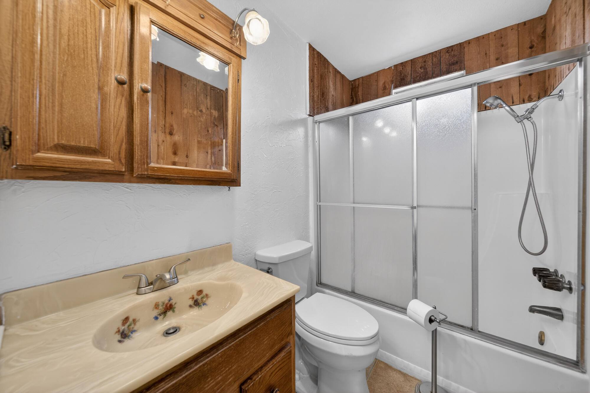 8566 Placer Road Redding, CA 96001 - Photo 17 of 66 8566 Placer Rd-38