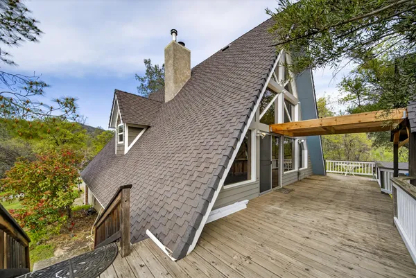 $429,900 | 8566 Placer Road, Redding, CA 96001