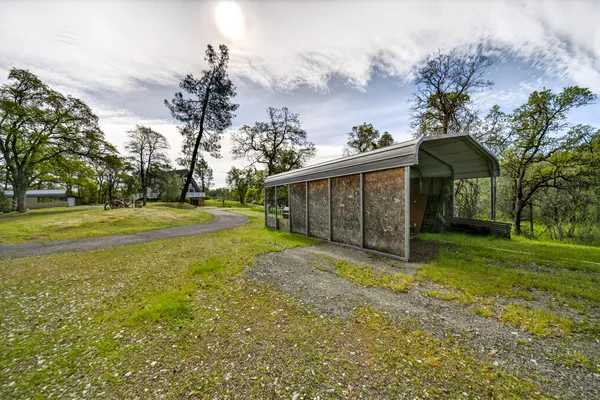 $429,900 | 8566 Placer Road, Redding, CA 96001