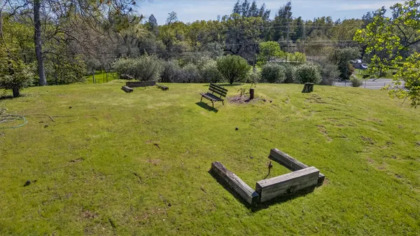 $429,900 | 8566 Placer Road, Redding, CA 96001