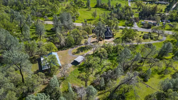 $429,900 | 8566 Placer Road, Redding, CA 96001