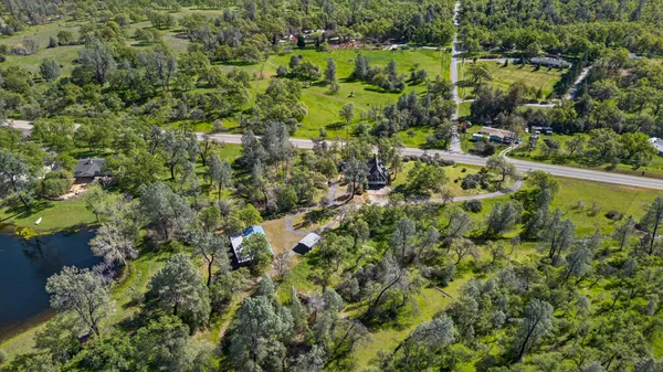 $429,900 | 8566 Placer Road, Redding, CA 96001