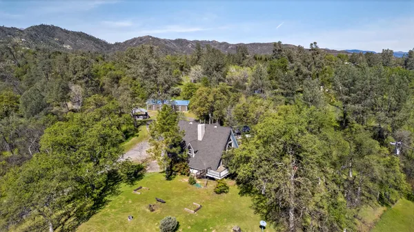 $429,900 | 8566 Placer Road, Redding, CA 96001
