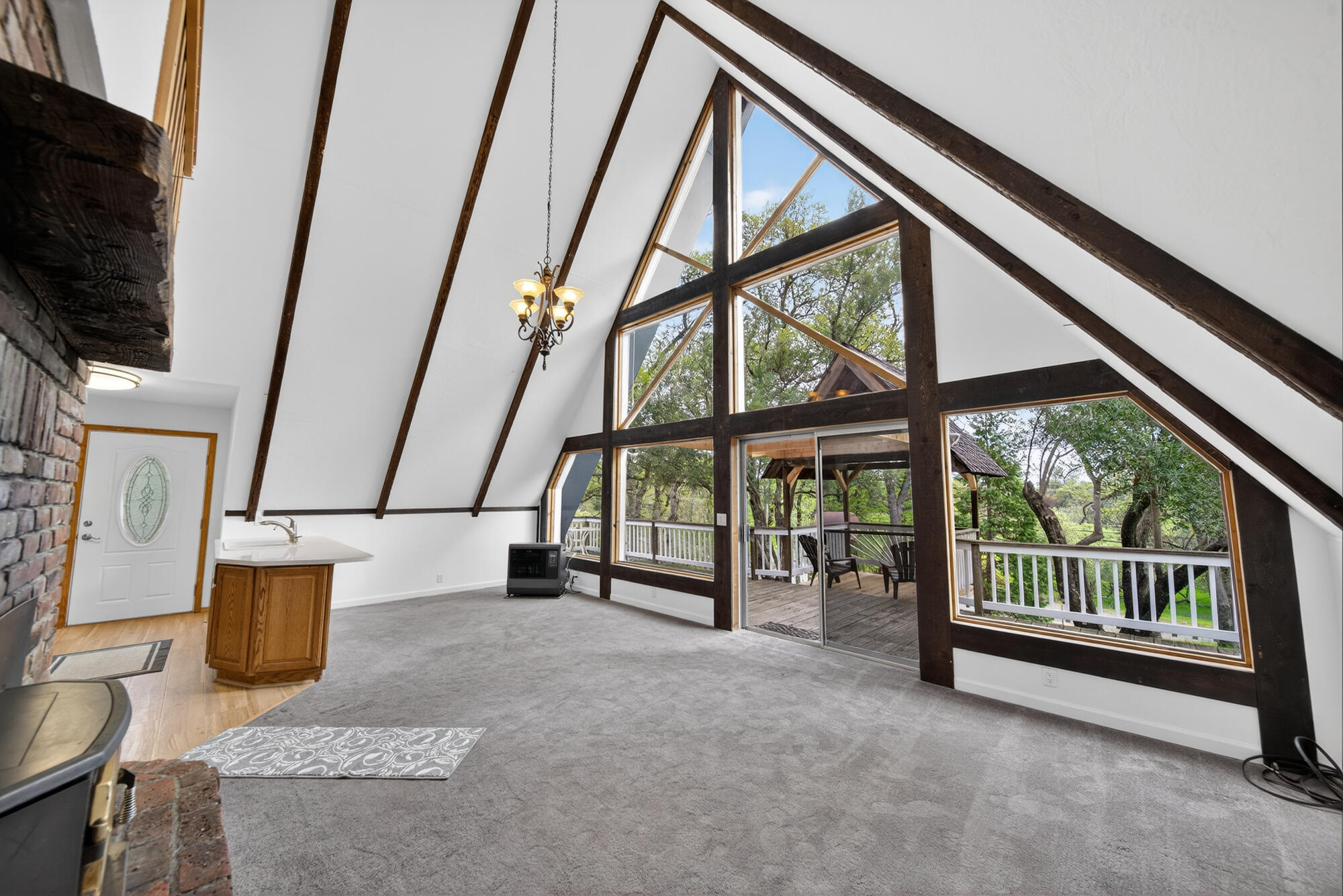 8566 Placer Road Redding, CA 96001 - Photo 7 of 66 8566 Placer Rd-29