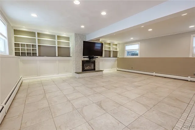 $369,900 | 112 Northwood Circle, Lee, NY 13440