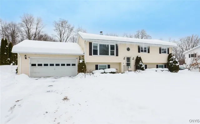 $369,900 | 112 Northwood Circle, Lee, NY 13440