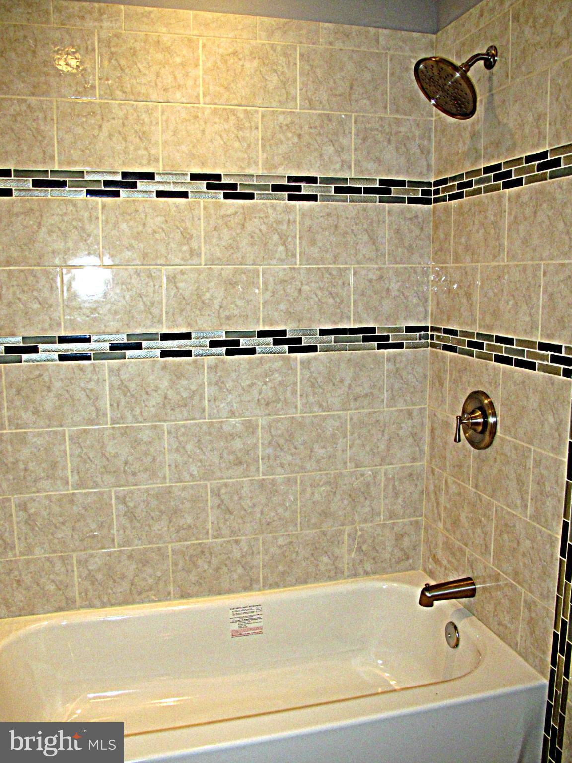 3204 Willoughby Road Baltimore, MD 21234 - Photo 10 of 17 Bath