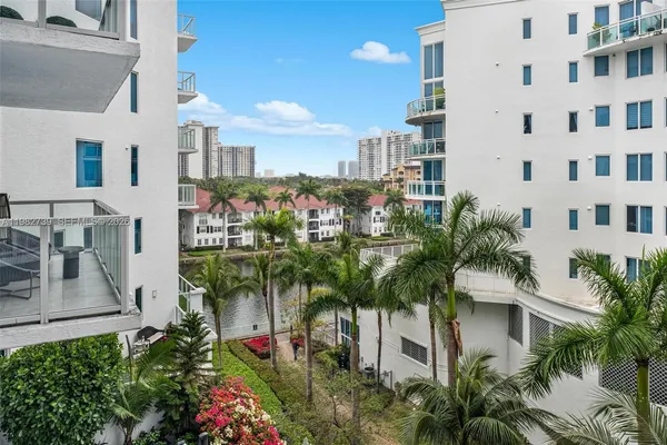 $575,000 | 3030 Northeast 188th Street, Unit 404, Aventura, FL 33180