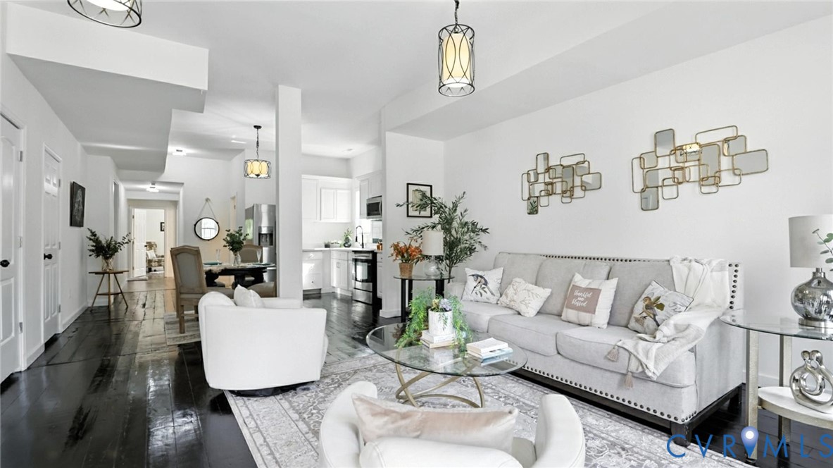 622 Grove Avenue Petersburg, VA 23803 - Photo 6 of 20 a living room with furniture and wooden floor