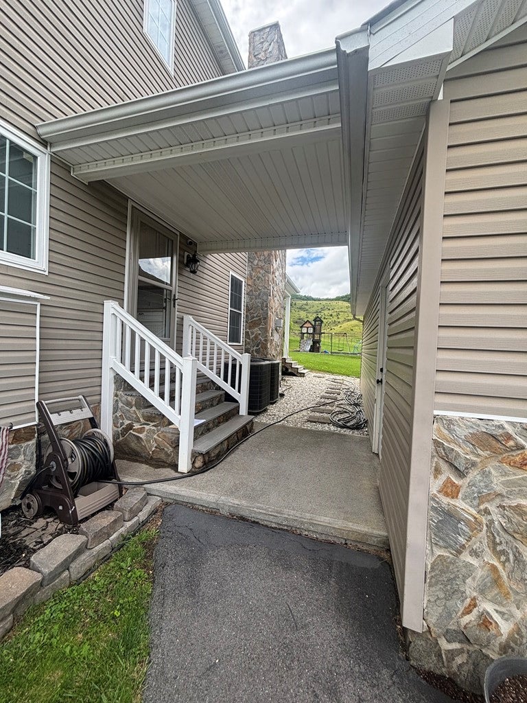 1725 Baptist Valley Road Cedar Bluff, VA 24609 - Photo 33 of 36 Gallery Image 33
