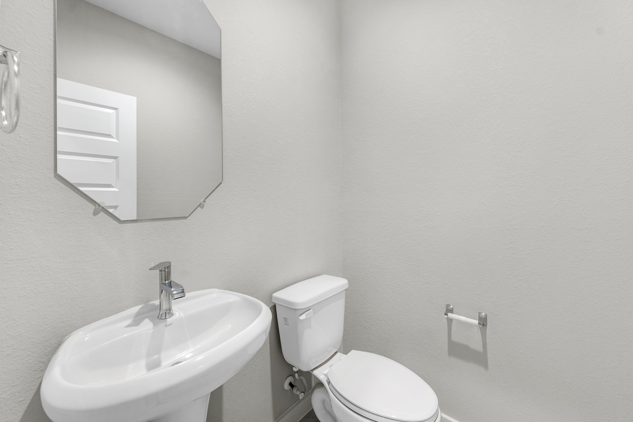 4013 Sun Burst Lane Brookshire, TX 77423 - Photo 9 of 16 representative photo