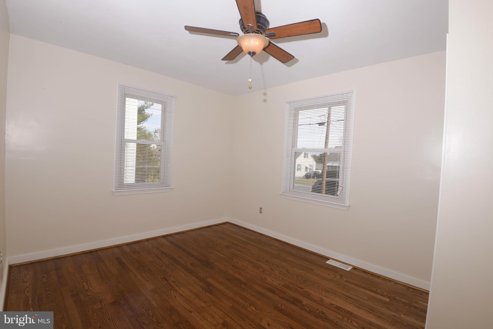 233 Devonshire Road Hagerstown, MD 21740 - Photo 11 of 29 Bedroom 1