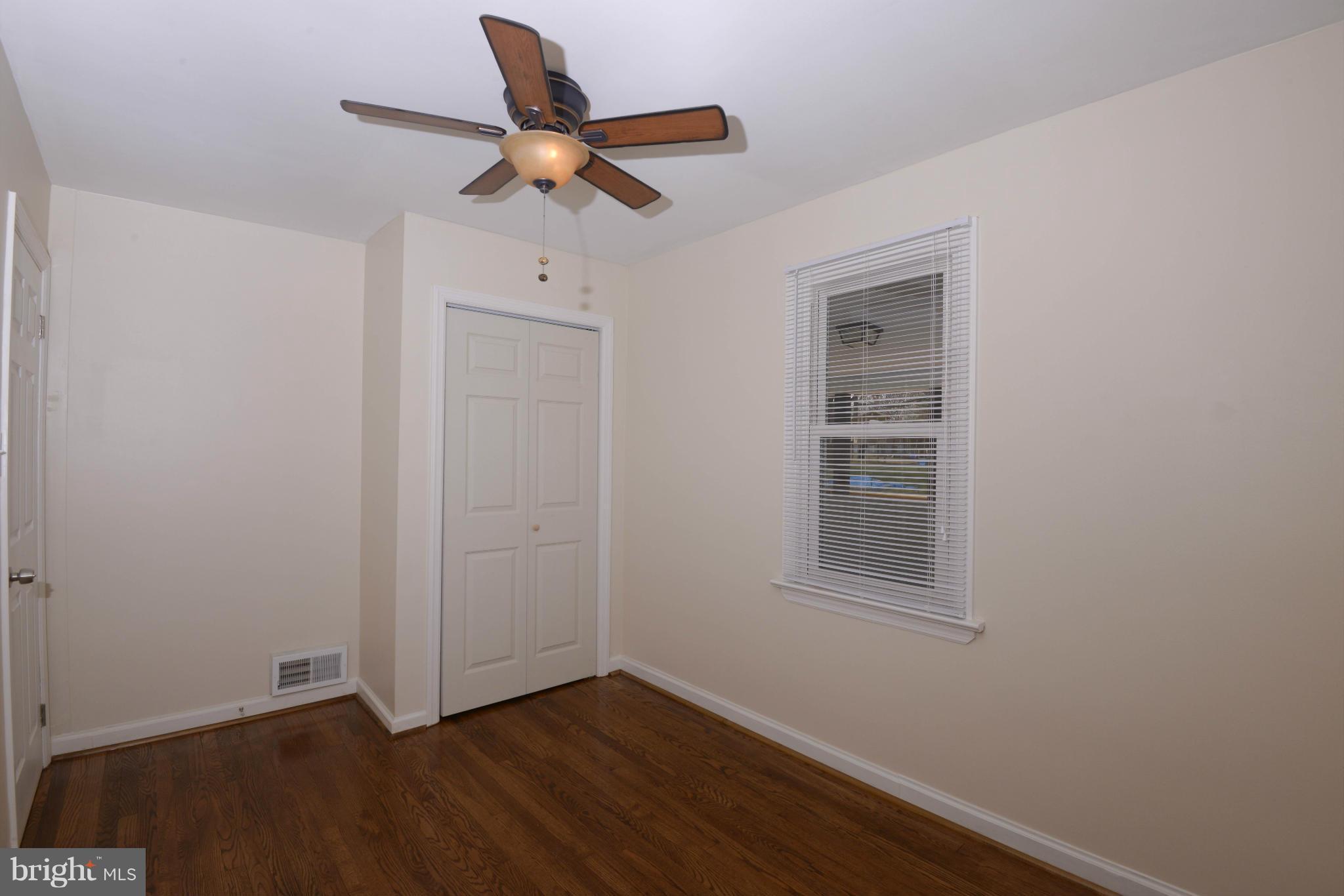 233 Devonshire Road Hagerstown, MD 21740 - Photo 16 of 29 Bedroom 2