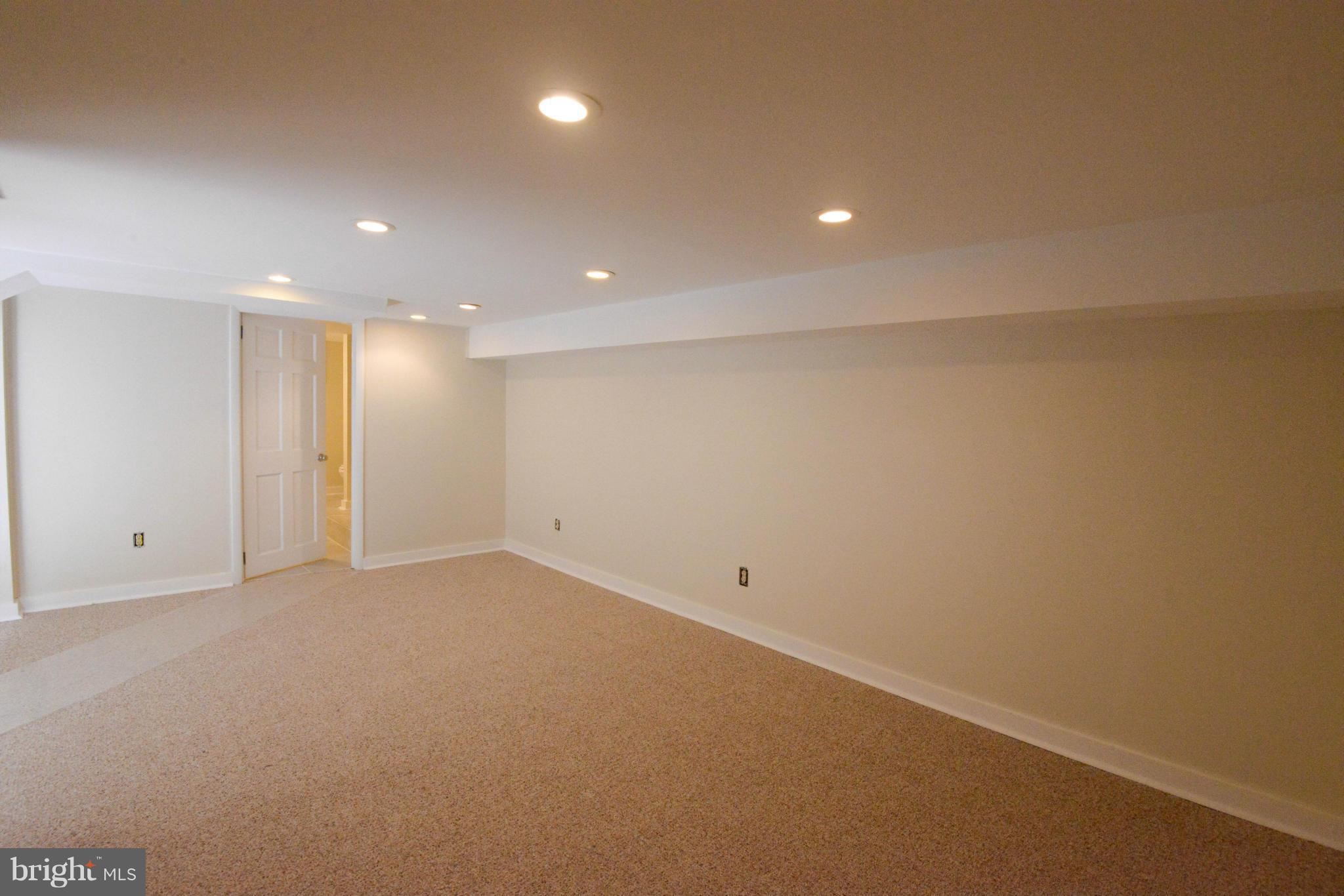 233 Devonshire Road Hagerstown, MD 21740 - Photo 22 of 29 Basement