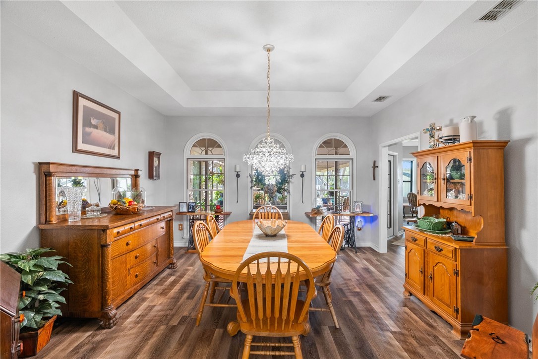 345 Trail Ridge Drive Sandia, TX 78383 - Photo 15 of 40 Dining for an army!