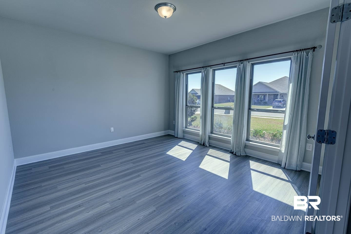 13029 Kinlock Falls Avenue Fairhope, AL 36532 - Photo 5 of 31