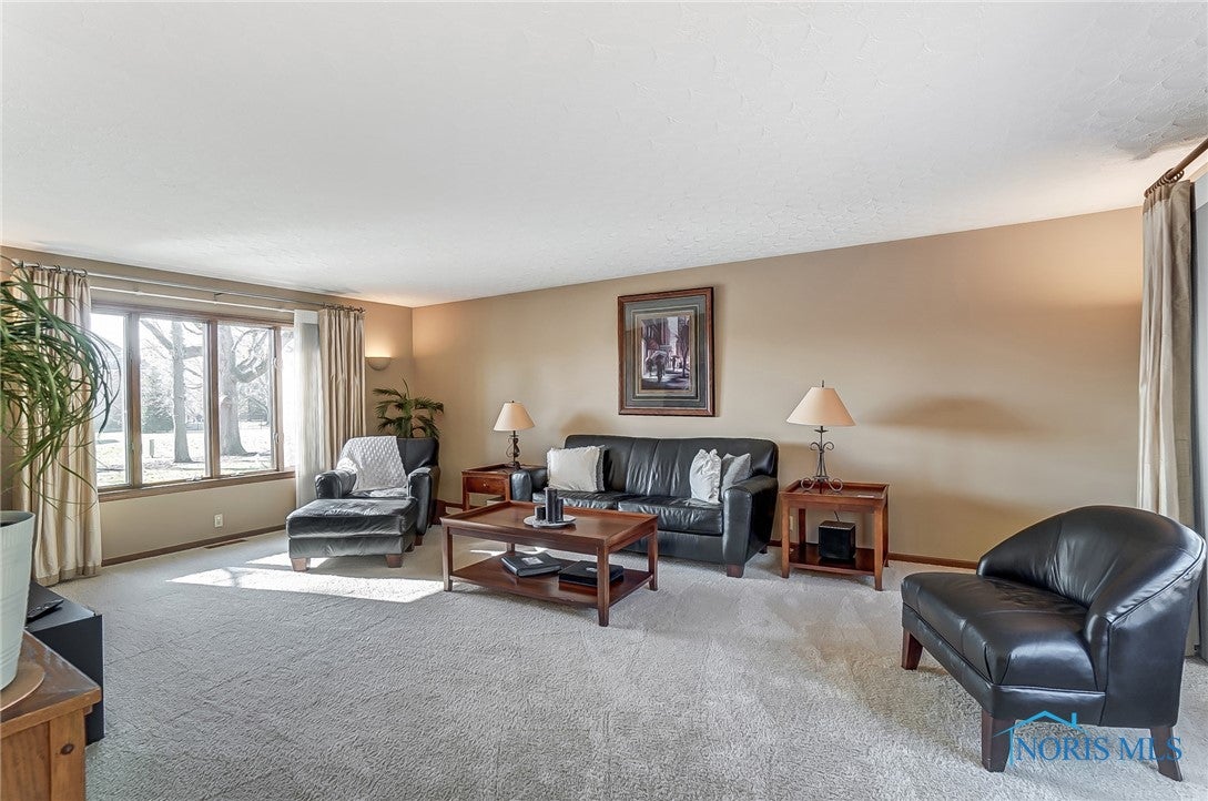 2325 Foxmoor Road Findlay, OH 45840 - Photo 5 of 42 Gallery Image 5