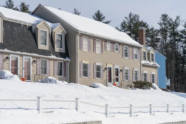 $289,900 | 25 Century Way, Unit 25, Gardner, MA 01440