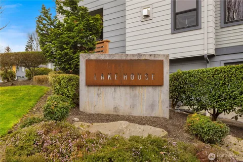 $1,150,000 | 12800 Southeast 75th Court, Unit 36, Newcastle, WA 98056