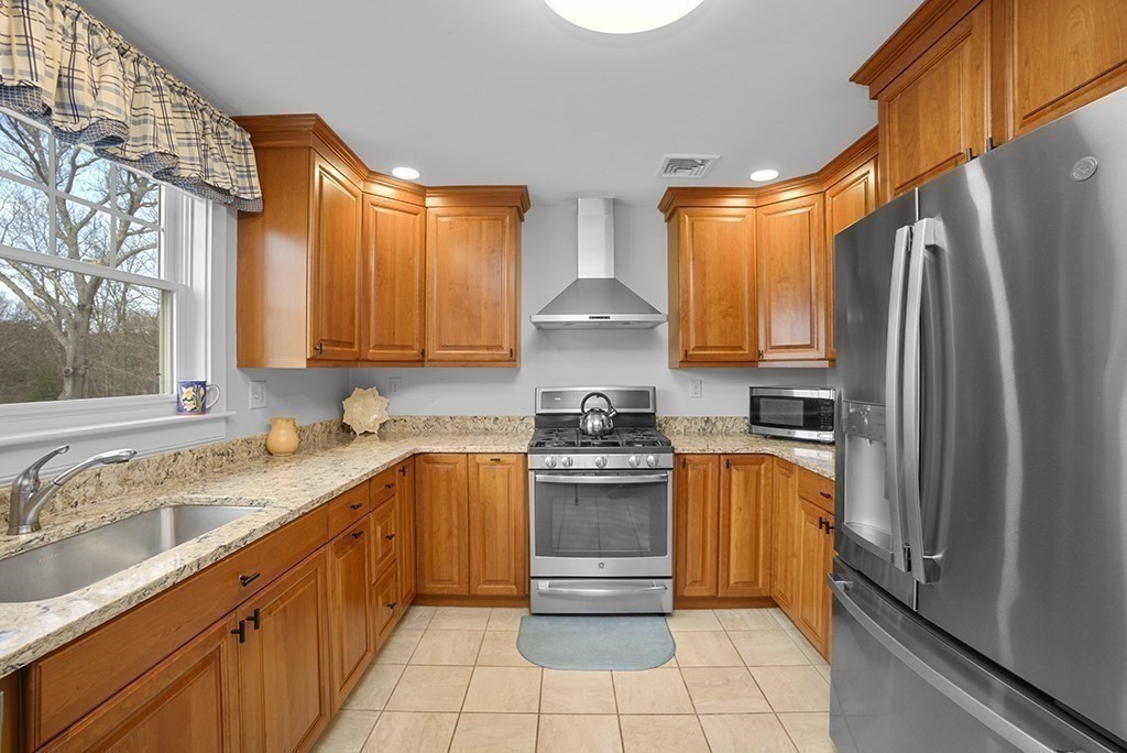 221 High Street Canton, MA 02021 - Photo 18 of 41