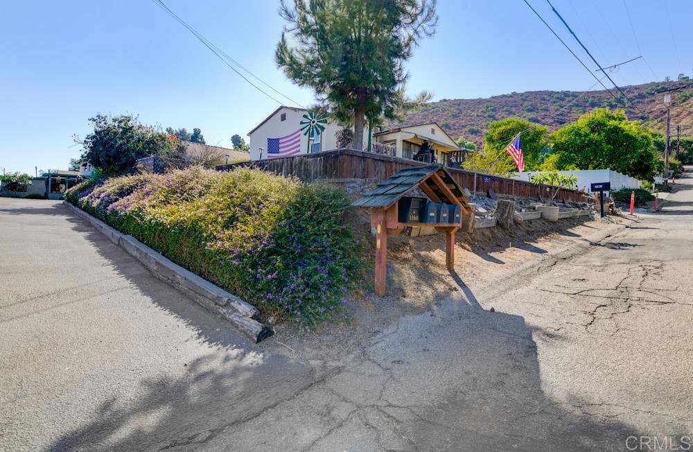 11829 Altadena Road Lakeside, CA 92040 - Photo 28 of 39