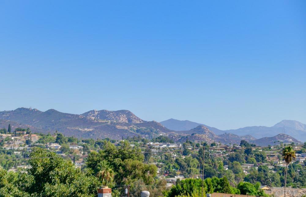 11829 Altadena Road Lakeside, CA 92040 - Photo 6 of 39