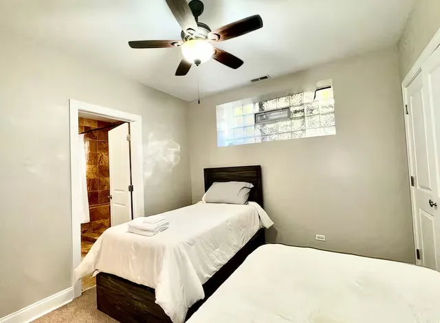 $4,800 | 3935 South Wells Street, Unit 1, Chicago, IL 60609