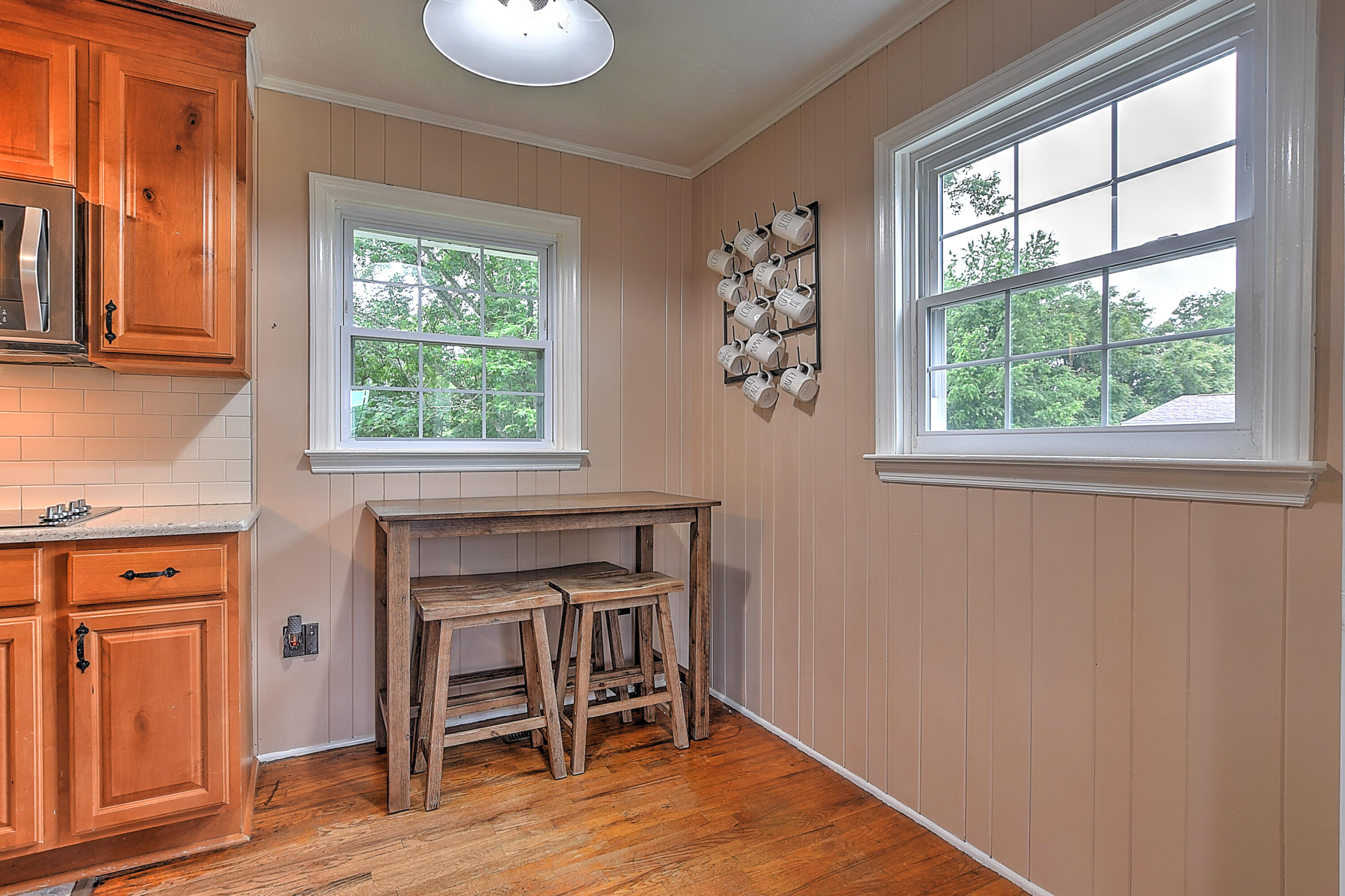 205 Hemlock Road Bristol, TN 37620 - Photo 8 of 29 Hemlock-7
