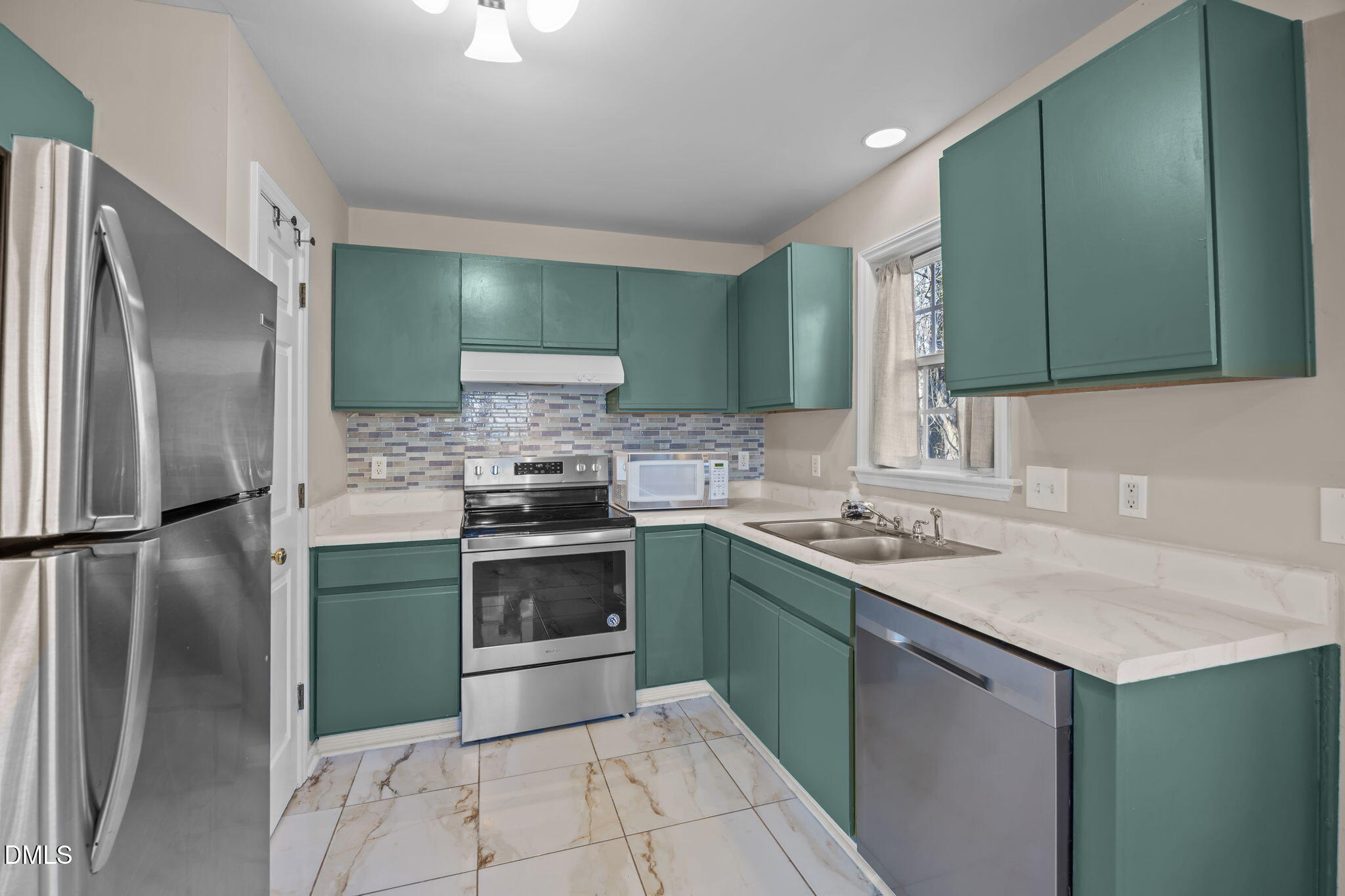 8225 Merriweather Circle Raleigh, NC 27616 - Photo 15 of 32 20-web-or-mls-IMG_4211