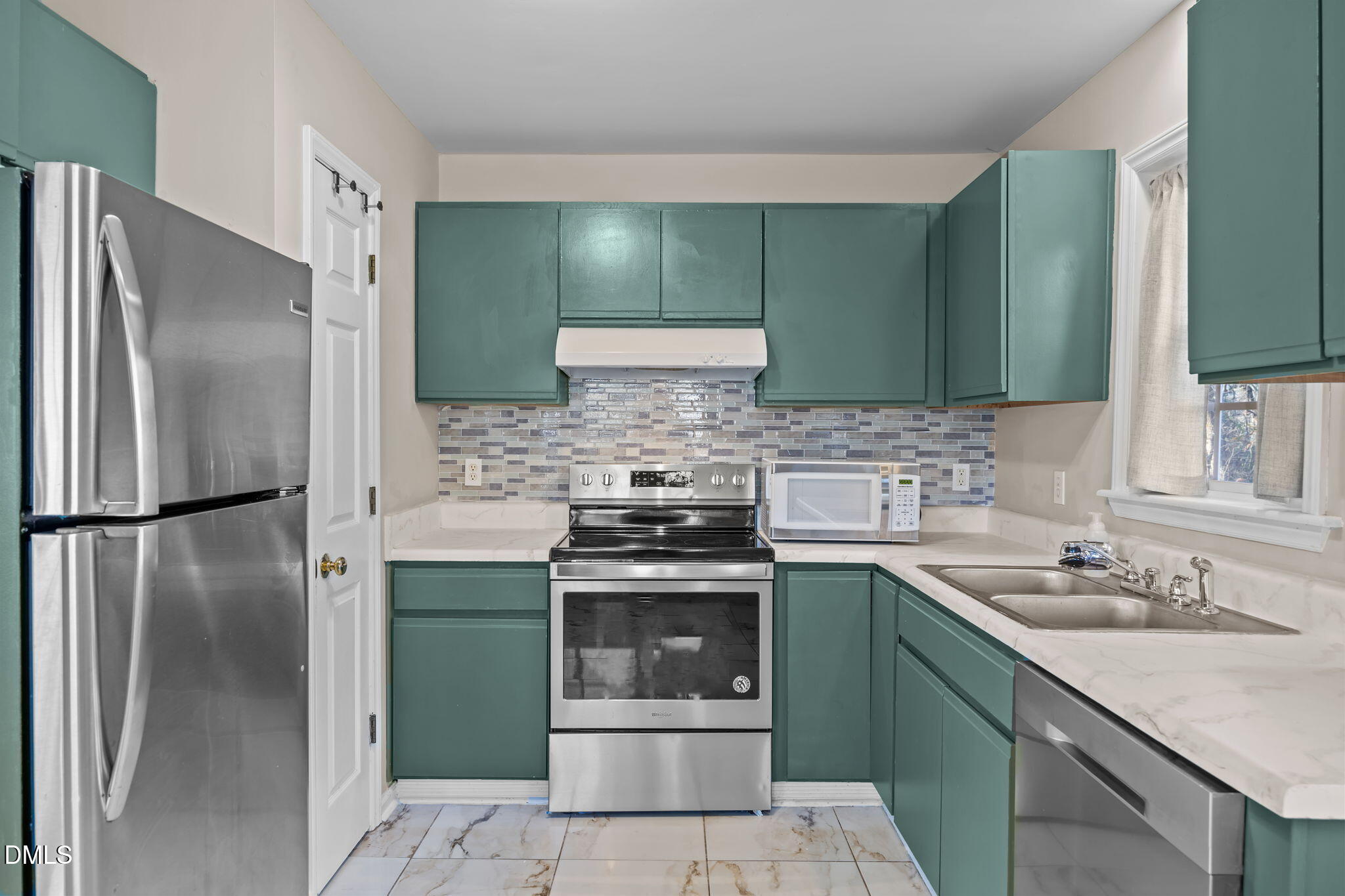 8225 Merriweather Circle Raleigh, NC 27616 - Photo 17 of 32 21-web-or-mls-IMG_4214