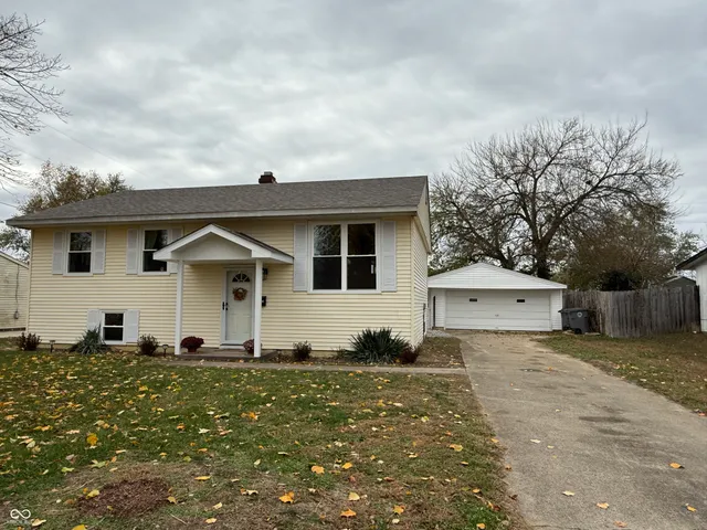 $239,900 | 443 Western Parkway, Seymour, IN 47274