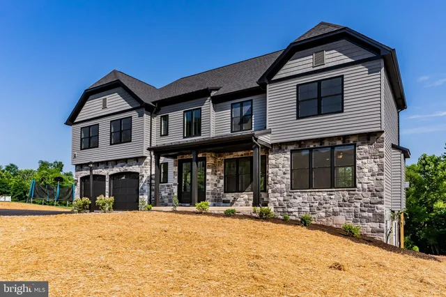 $854,800 | 6 Jennifer Lane, Dillsburg, PA 17019