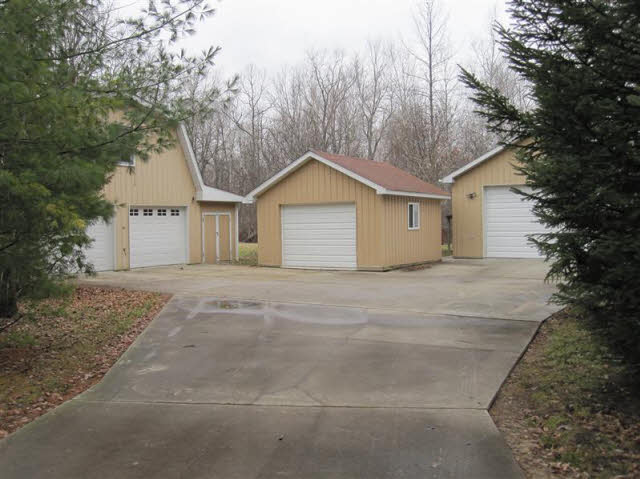 2480 South Iva Road Hemlock, MI 48626 - Photo 7 of 19 20057293-6.JPG
