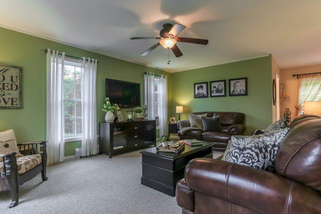 245 Swamp Road Epsom, NH 03234 - Photo 16 of 39